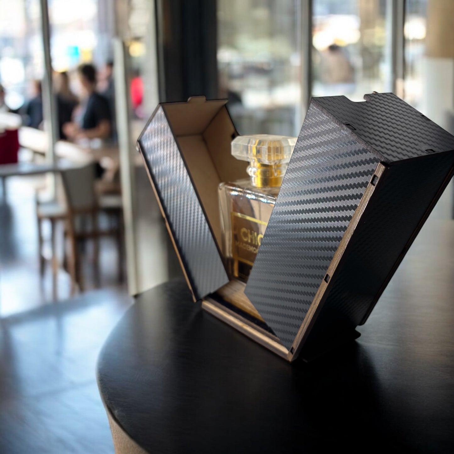 Luxury wooden perfume packaging