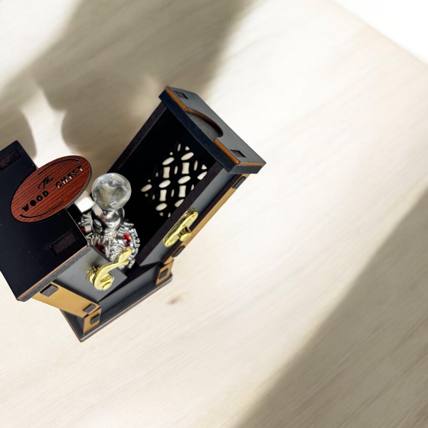 Luxury wooden perfume packaging